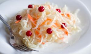 How to ferment cabbage: recipes for quick preparation of tasty and crispy preparation at home