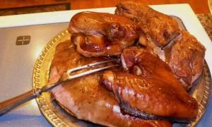 Tavuk ve tavuk yan ürünlerinin kalori içeriği (karaciğer, kalp, mide)